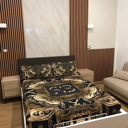 Toledohomenapoli 別荘