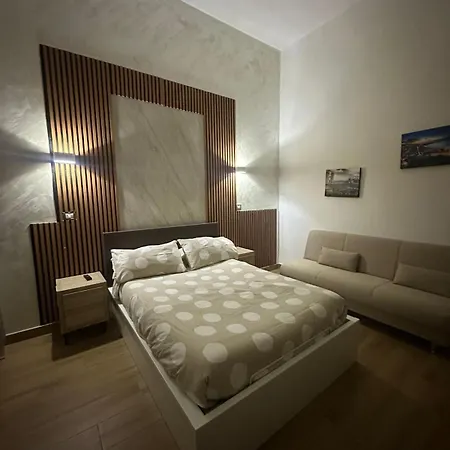 Toledohomenapoli * Νάπολη